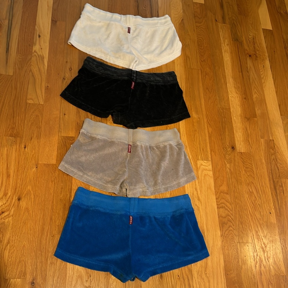 Four Pairs Of Shorts - Picture 2 of 2